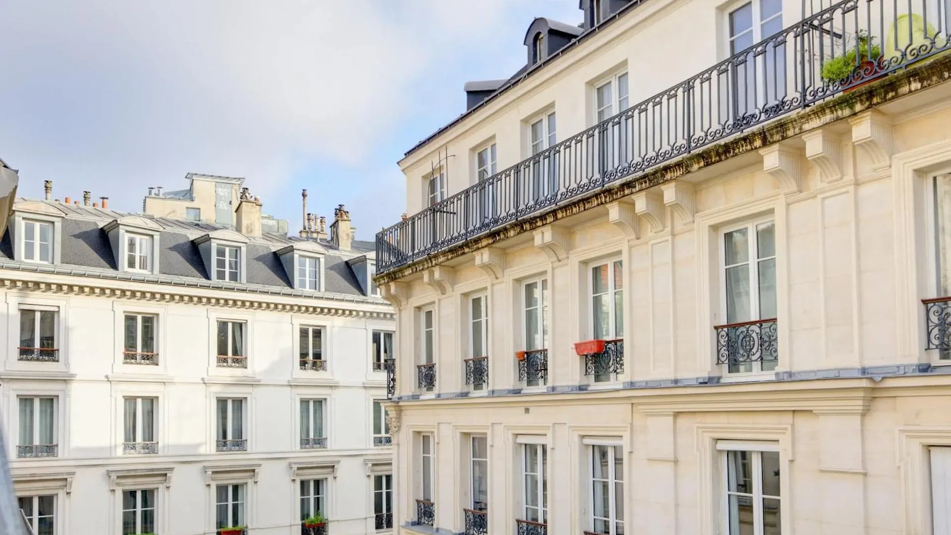 Bnbnova - Le Marais & Pompidou Paris 0*,  França
